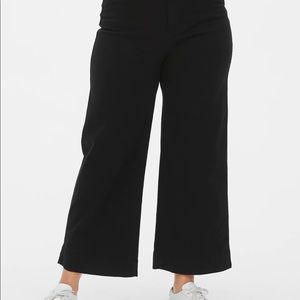 Gap High-Waisted Wide Leg Crop Black Khaki 6P